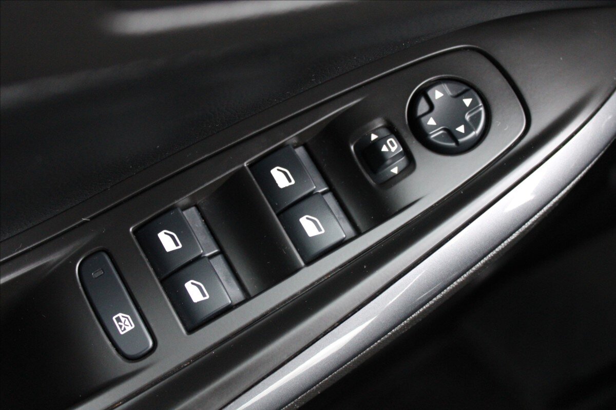 Opel Grandland X SUV 2,0 l 130 kw