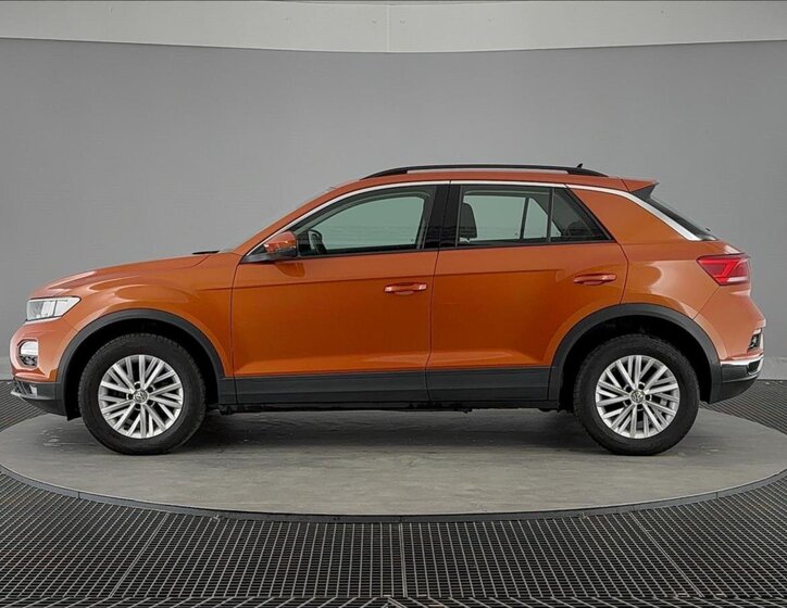 Volkswagen T-Roc SUV / Terénní 1,5 l 110 kw