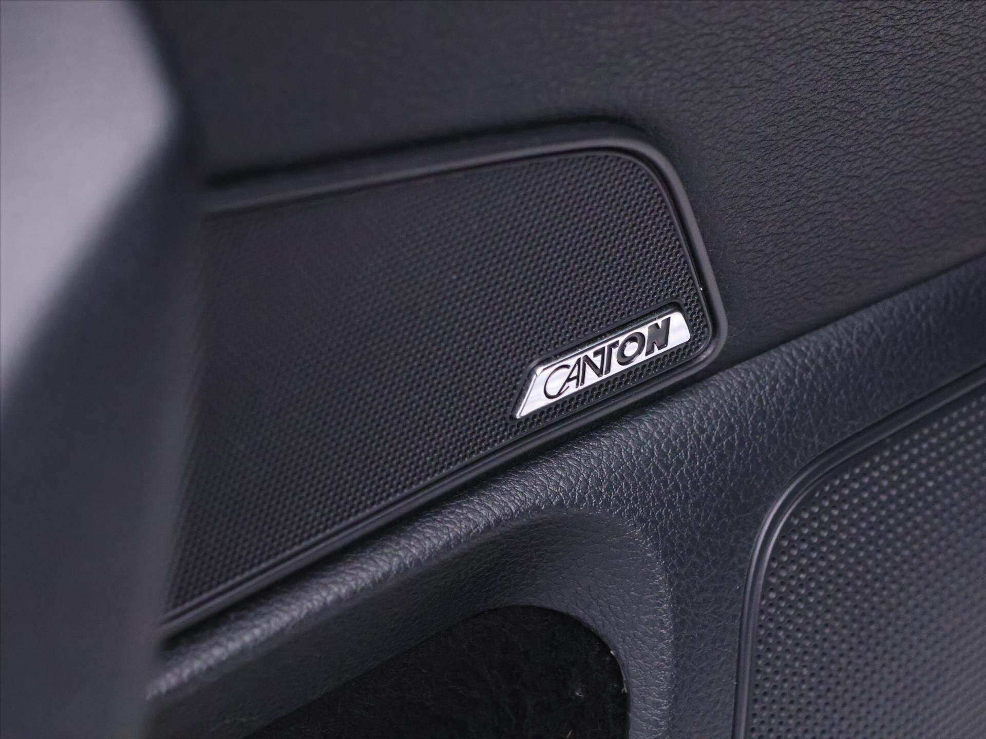 Škoda Superb Sedan / Limuzína 2,0 l 110 kw