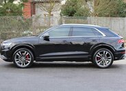 Audi SQ8 6