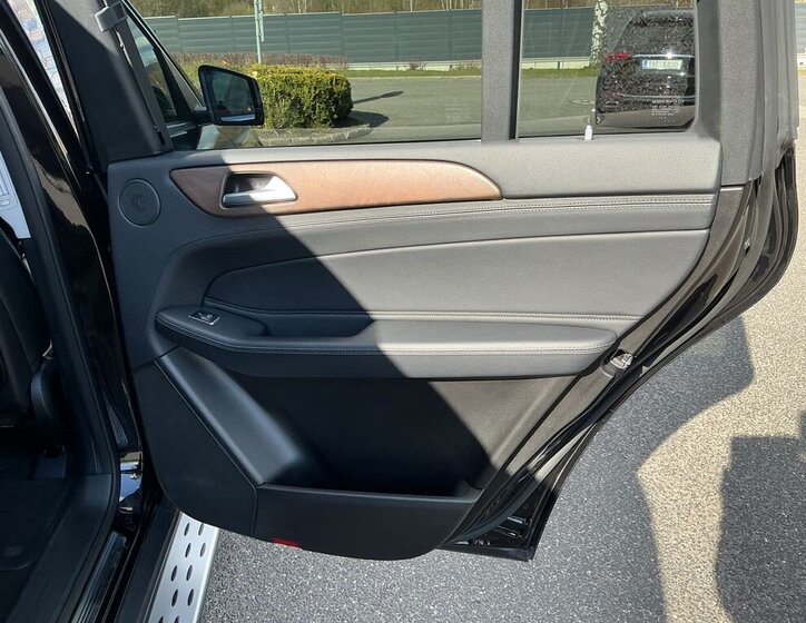 Mercedes-Benz GLS SUV / Terénní 3,0 l 190 kw