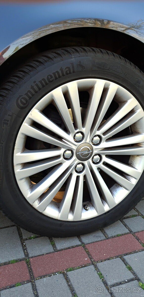 Opel Insignia Sedan / Limuzína 0,0 125 kw