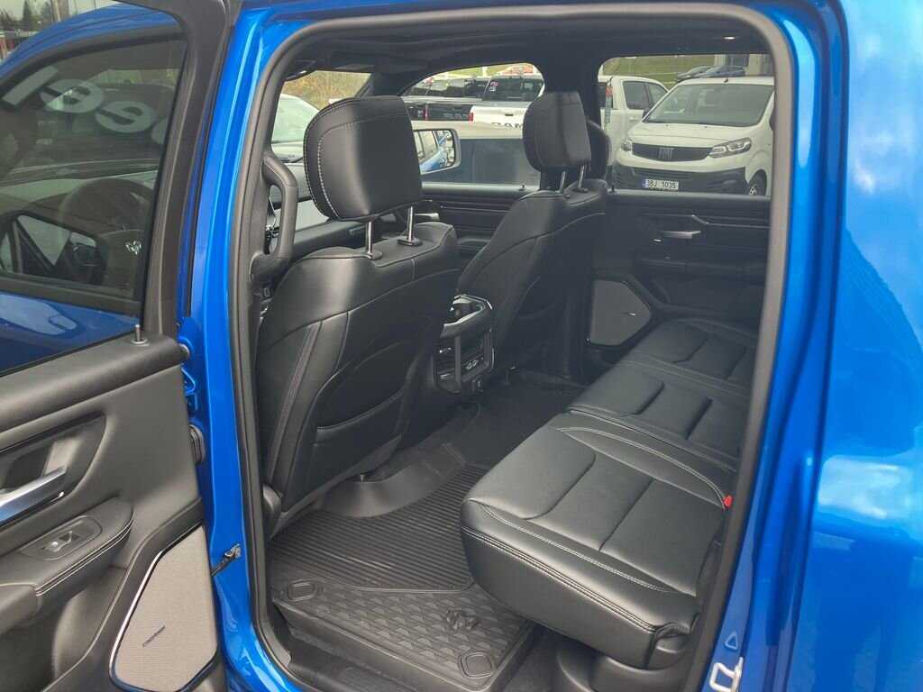 Dodge RAM Pick-up 3,0 l 313 kw