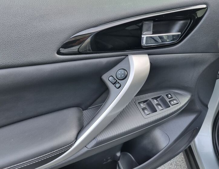 Mitsubishi Ostatní 21