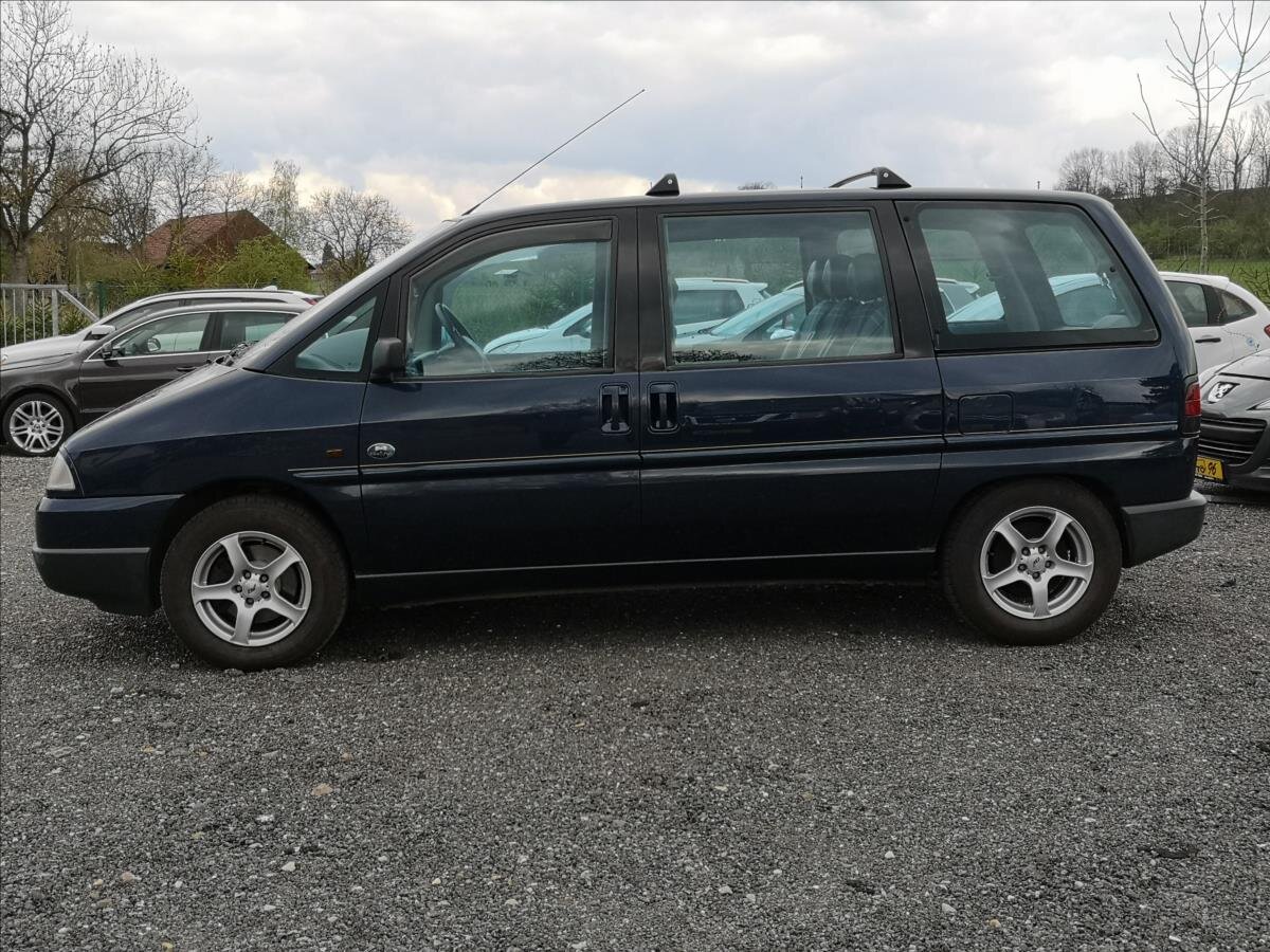 Peugeot 806 Kombi 2,1 l 80 kw