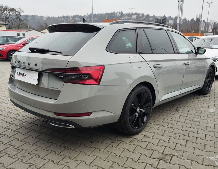 Škoda Superb Kombi 2,0 l 140 kw