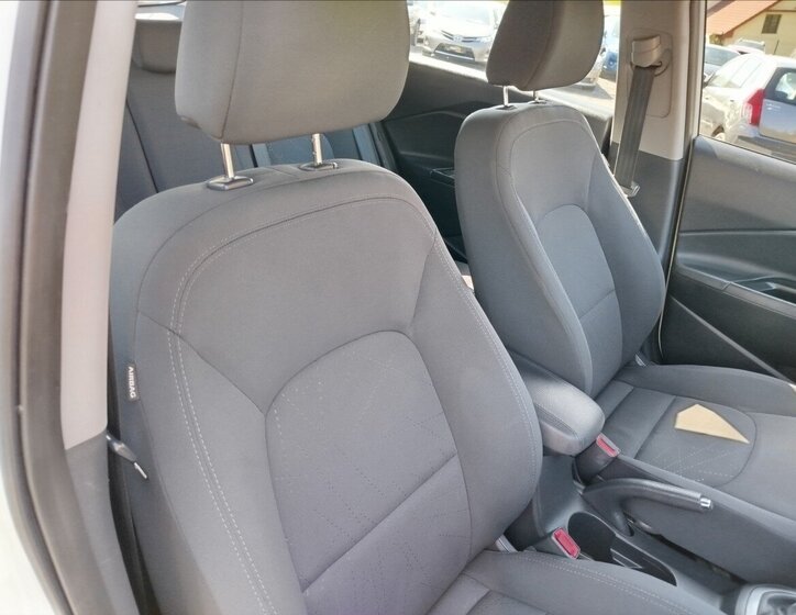 KIA Rio Hatchback 1,4 l 66 kw