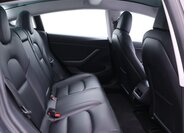 Tesla Model 3 Sedan / Limuzína 0,0 239 kw