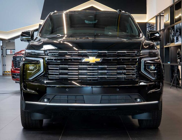 Chevrolet Suburban SUV / Terénní 6,2 l 313 kw