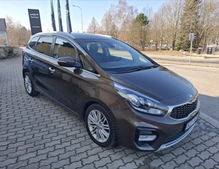 KIA Carens Kombi 1,7 l 104 kw