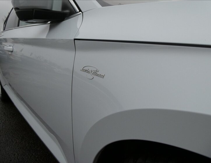 Škoda Superb Sedan / Limuzína 2,0 l 110 kw