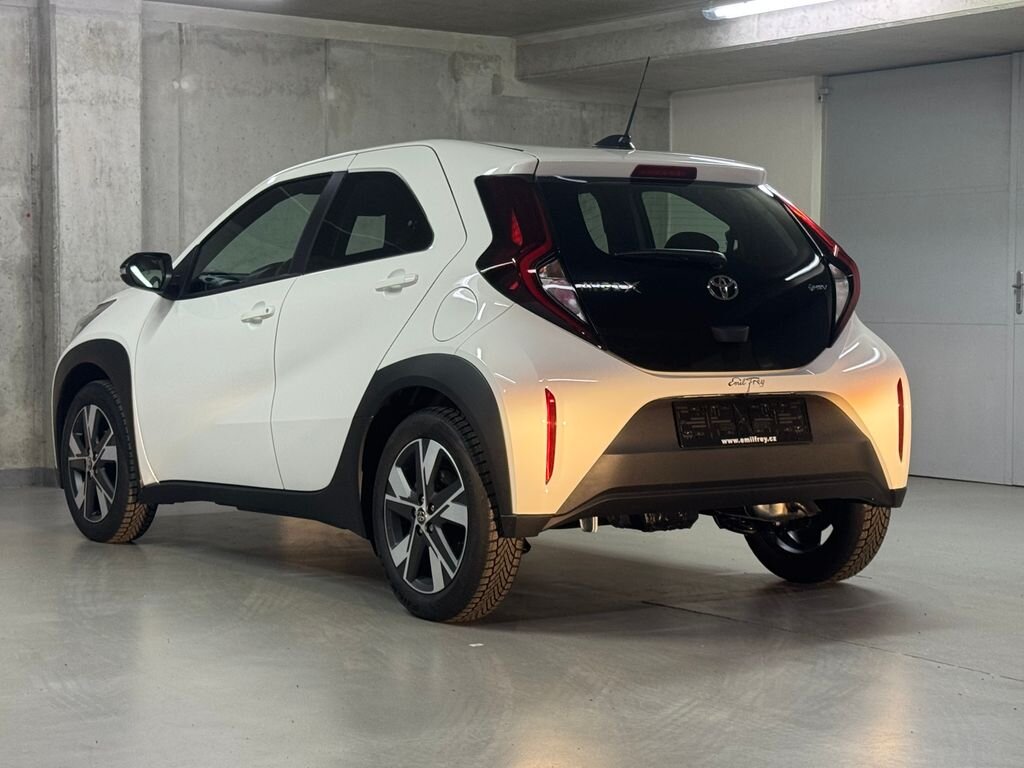 Toyota Aygo Hatchback 1,5 l 53 kw