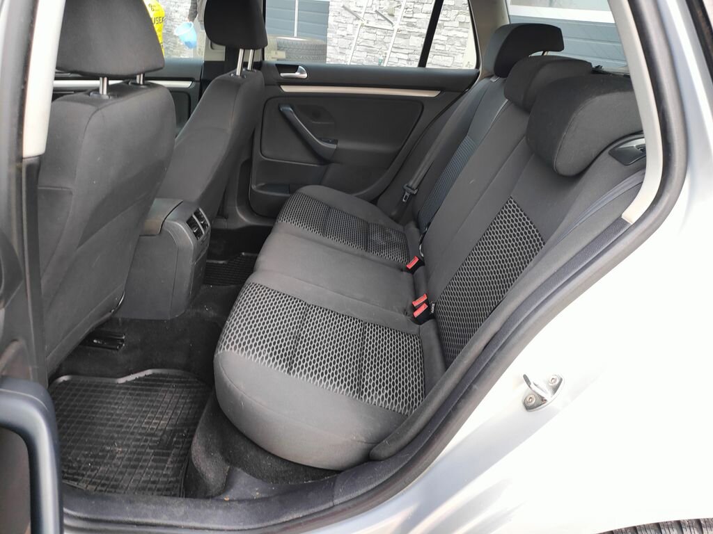 Volkswagen Golf Kombi 1,6 l 75 kw