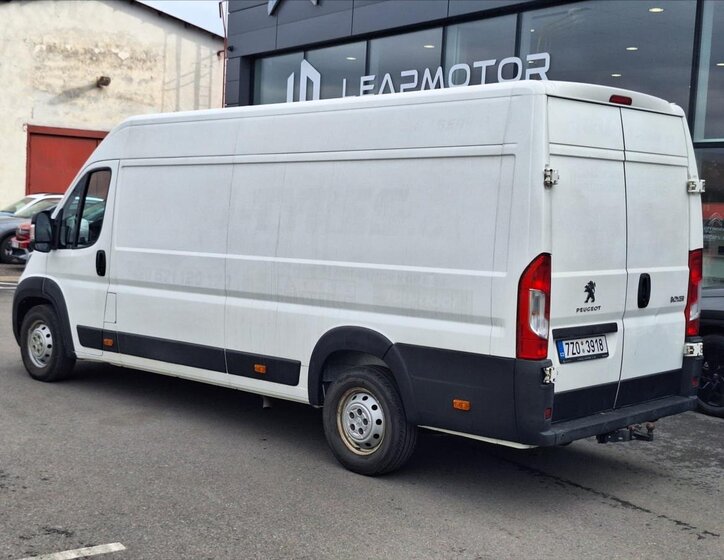 Peugeot Boxer Skříň 2,2 l 121 kw