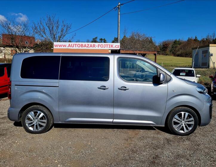 Peugeot Traveller 8