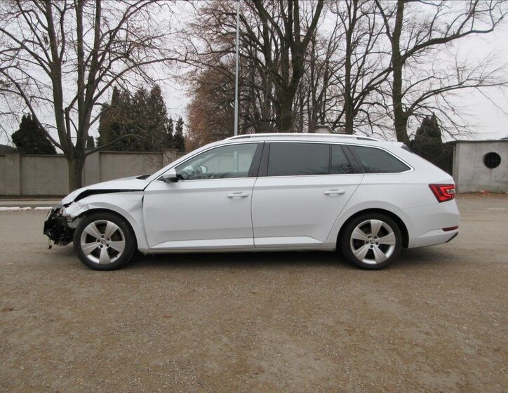 Škoda Superb Kombi 2,0 l 110 kw