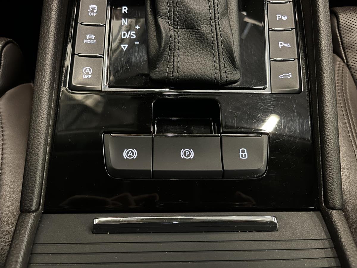 Škoda Superb Liftback 2,0 l 140 kw