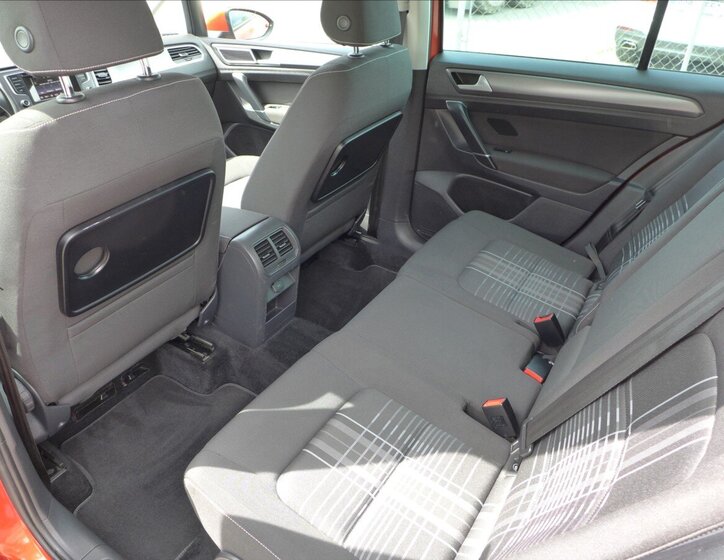 Volkswagen Golf Sportsvan MPV 1,2 l 63 kw