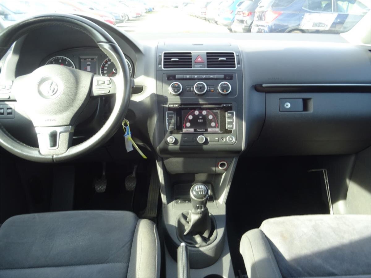 Volkswagen Touran MPV 1,2 l 77 kw