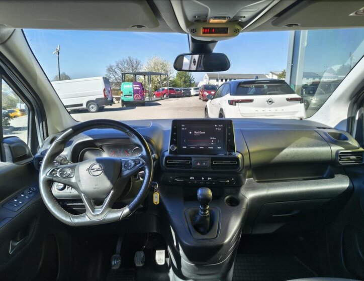 Opel Combo MPV 1,5 l 96 kw