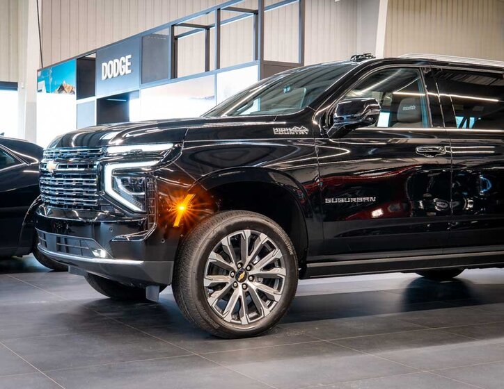 Chevrolet Suburban SUV 6,2 l 313 kw