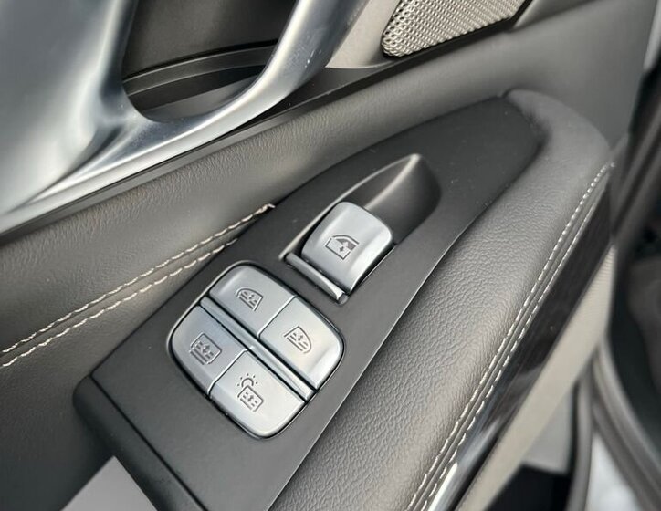 BMW X7 SUV / Terénní 3,0 l 280 kw