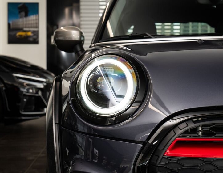 Mini Cooper Hatchback 2,0 l 225 kw