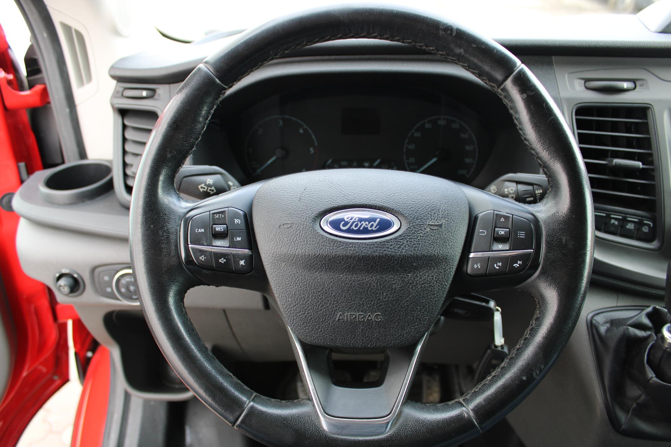 Ford Transit Užitková 2,0 l 96 kw