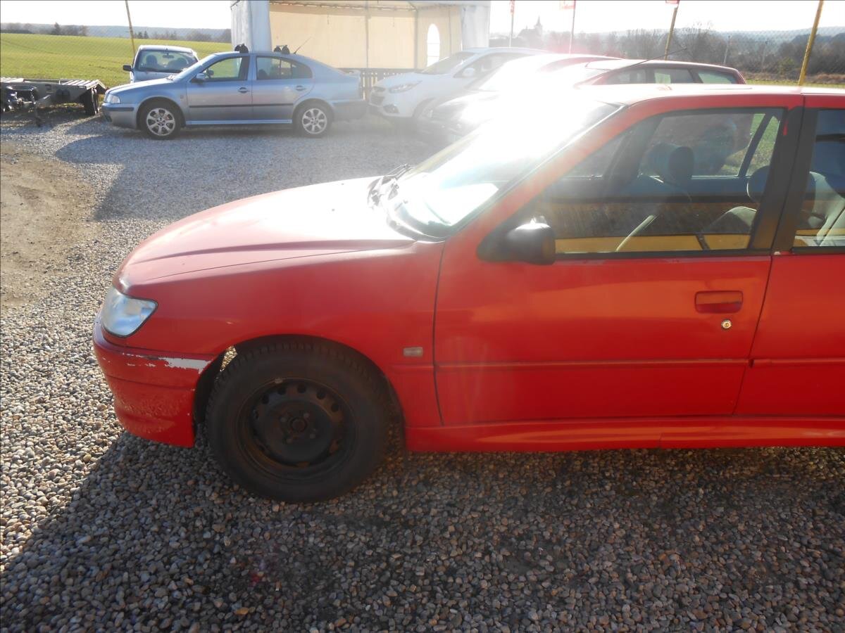 Peugeot 306