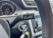 Volkswagen Passat 25