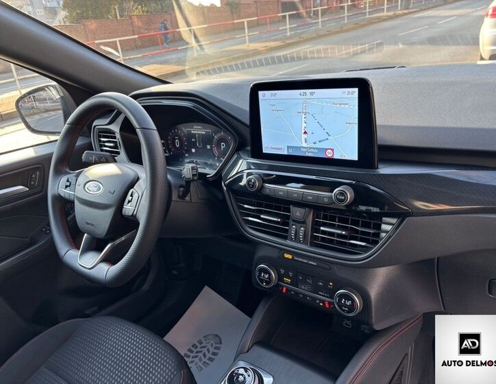 Ford Kuga SUV / Terénní 1,5 l 88 kw