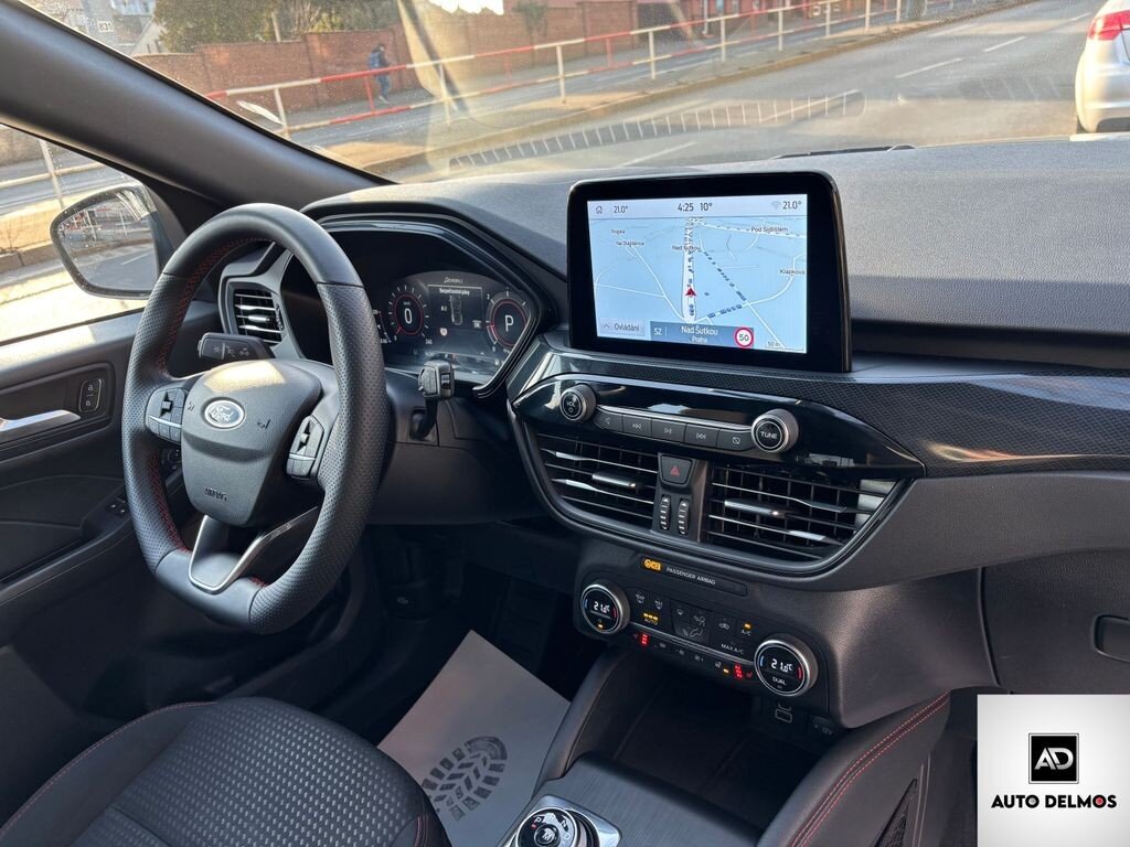 Ford Kuga SUV / Terénní 1,5 l 88 kw