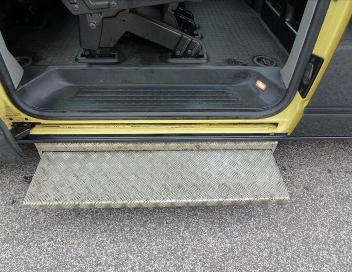 Volkswagen Caravelle 23