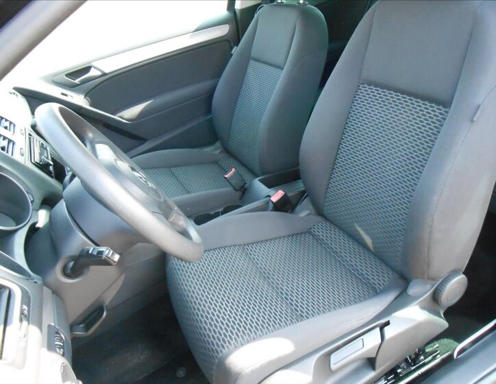 Volkswagen Golf Hatchback 1,6 l 77 kw