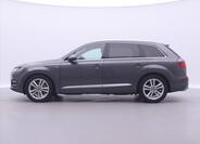 Audi Q7 4
