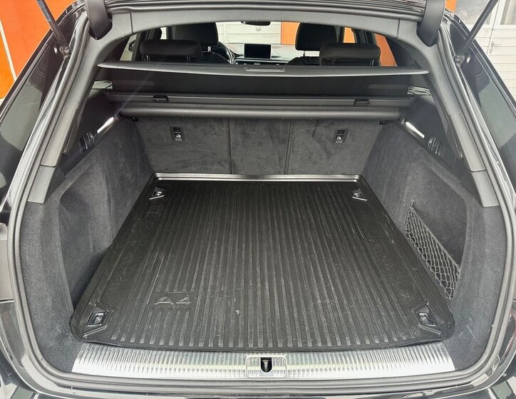 Audi A4 Kombi 2,0 l 140 kw