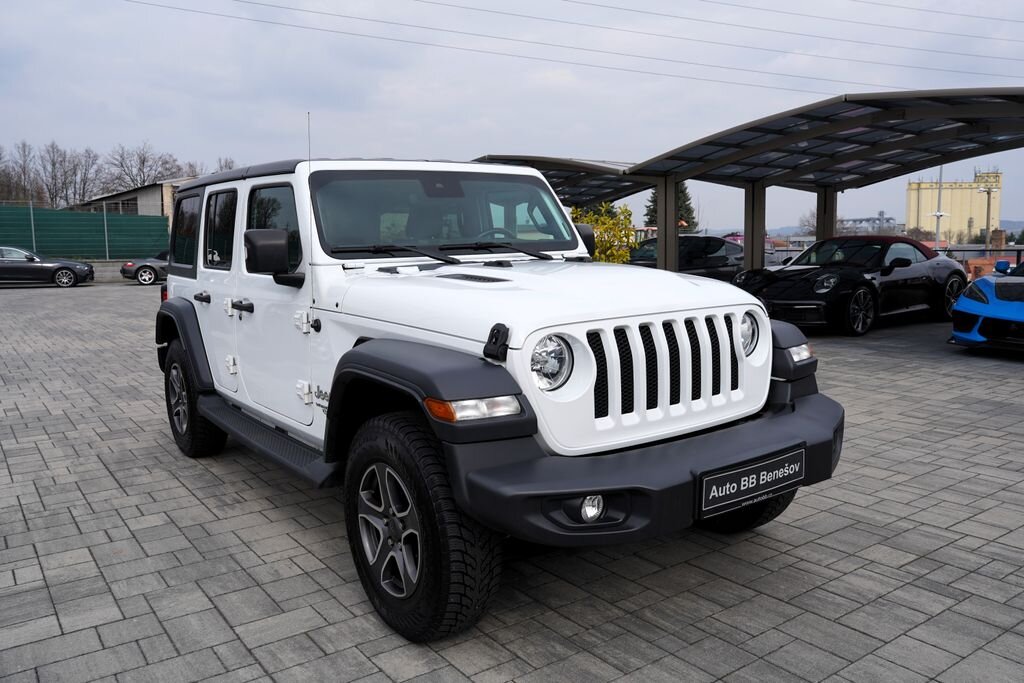 Jeep Wrangler SUV / Terénní 2,1 l 147 kw