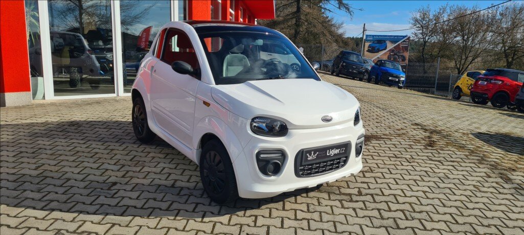Microcar DUE Hatchback 498,0 6 kw