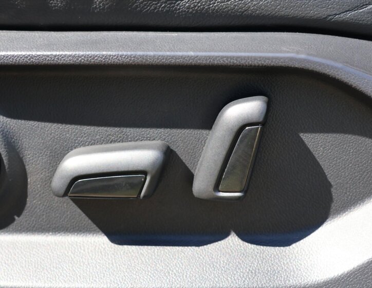 Volkswagen Touareg SUV 3,0 l 170 kw