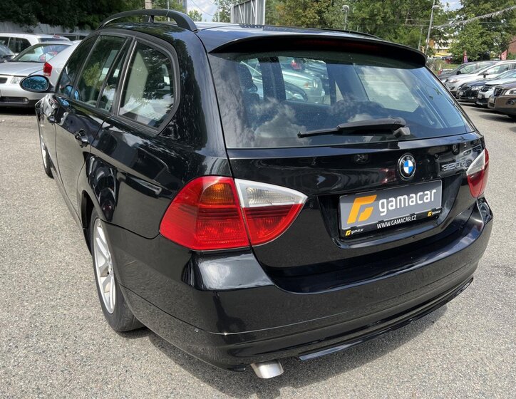 BMW Řada 3 Kombi 2,0 l 120 kw