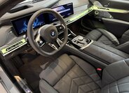 BMW Řada 7 Sedan 3,0 l 220 kw