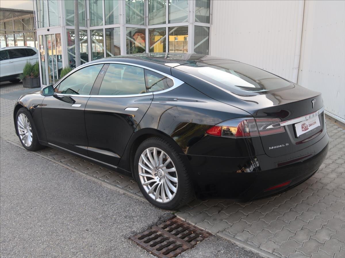 Tesla Model S Hatchback 0,0 310 kw
