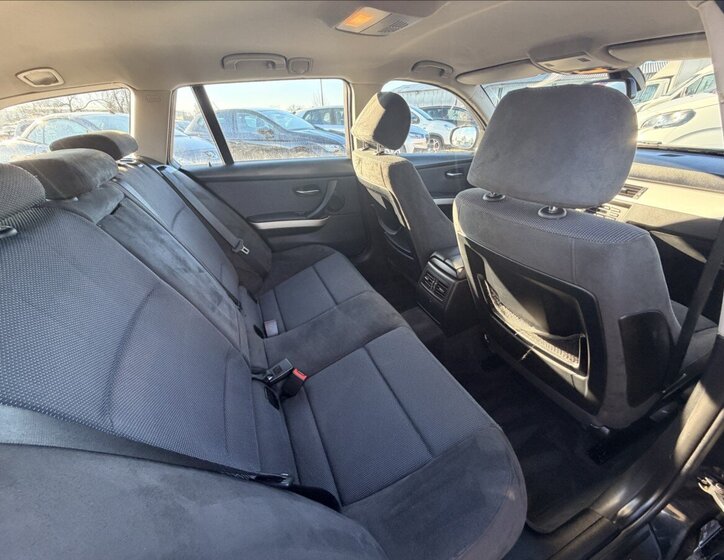 BMW Řada 3 Kombi 2,0 l 105 kw