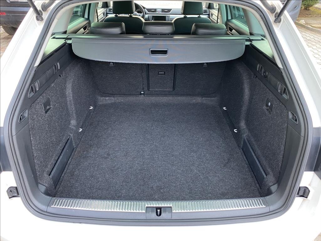 Škoda Superb Kombi 2,0 l 110 kw