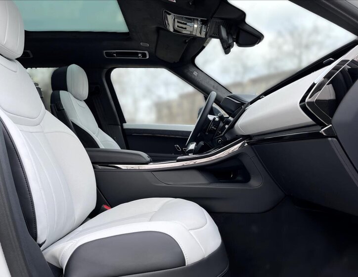 Land Rover Range Rover Sport SUV / Terénní 3,0 l 183 kw