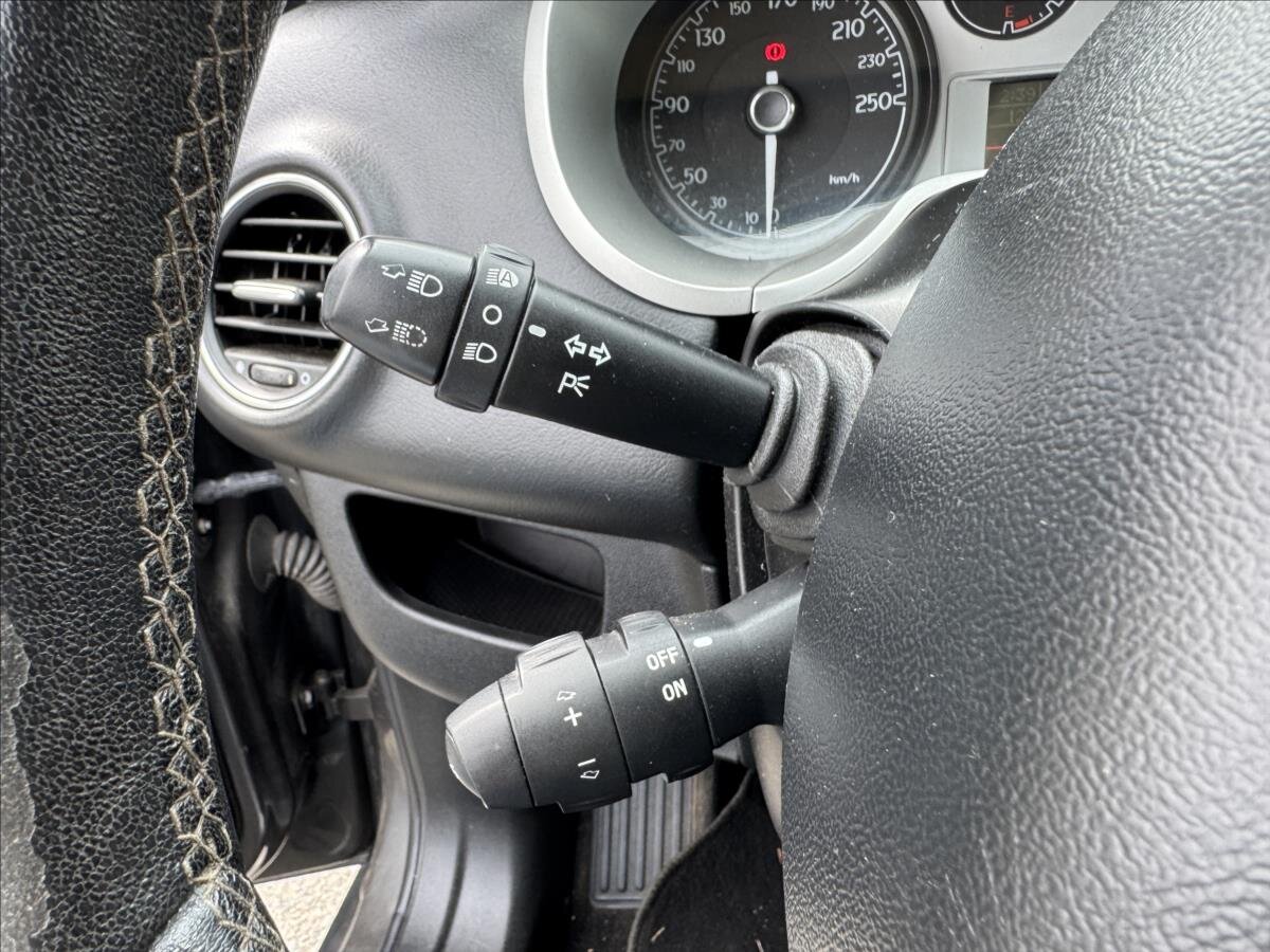 Lancia Delta Hatchback 2,0 l 121 kw