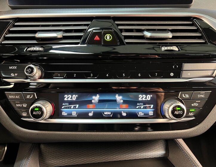 BMW Řada 5 Kombi 3,0 l 210 kw