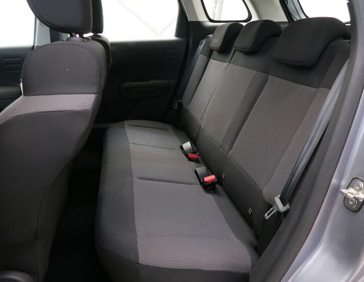 Citroën C3 Aircross SUV / Terénní 1,2 l 81 kw