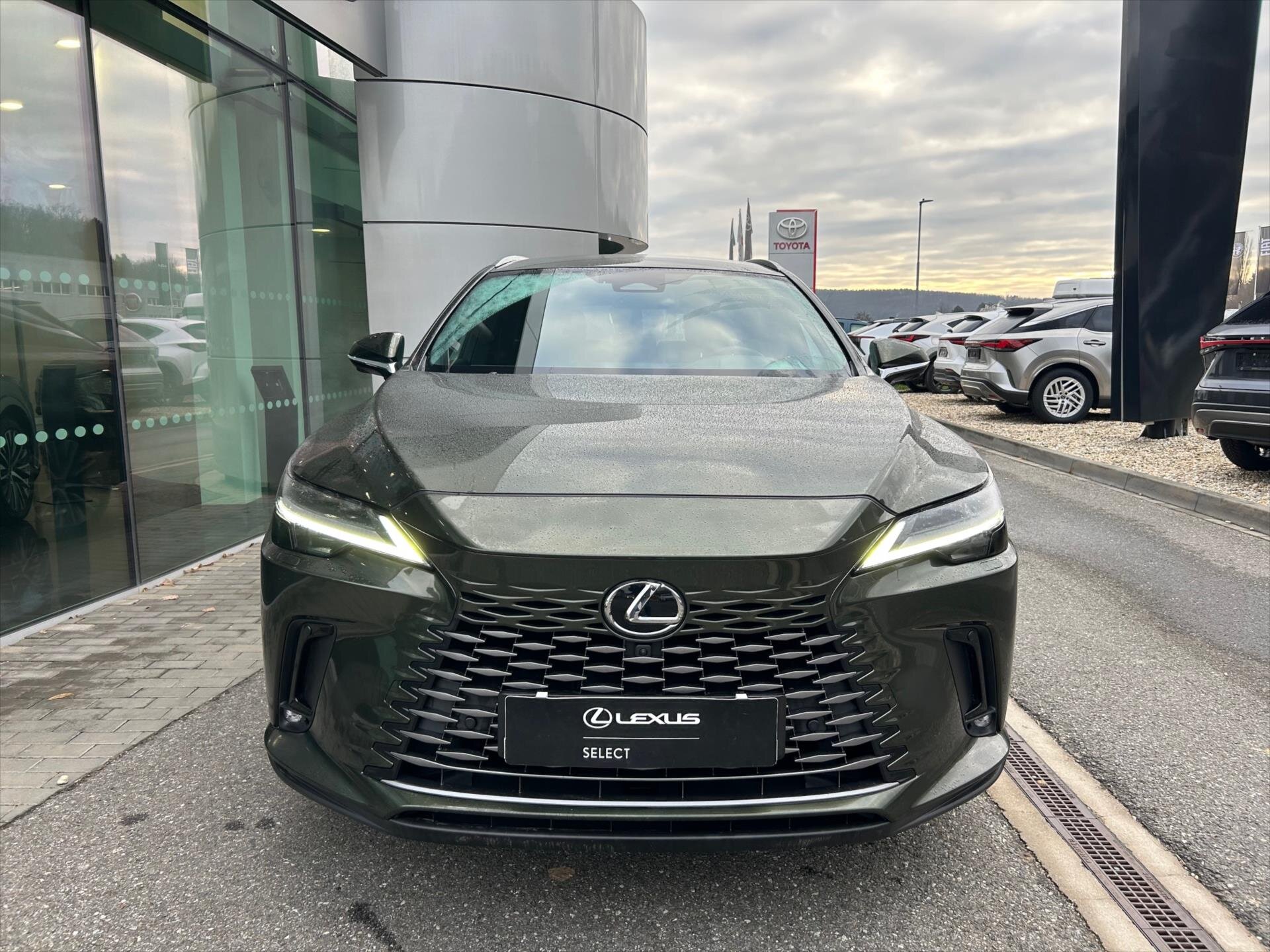 Lexus RX 350h SUV / Terénní 2,5 l 179 kw