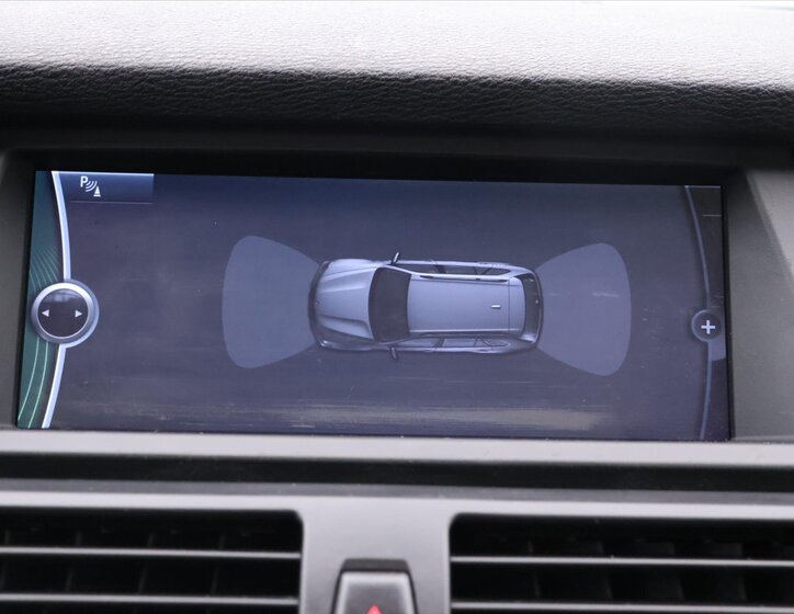 BMW X5 SUV / Terénní 3,0 l 280 kw